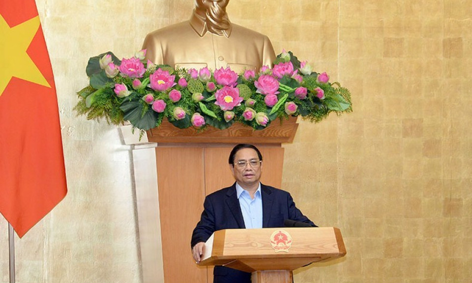Removing obstacles to production and business must be prioritised: PM