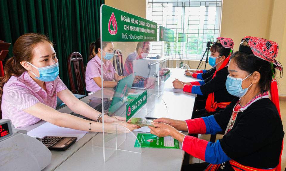 Bổ sung điều kiện vay vốn tín dụng đối với hộ gia đình sản xuất, kinh doanh tại vùng khó khăn