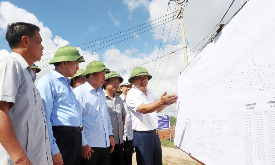 Lãnh đạo tỉnh Quảng Ninh và TP Hải Phòng kiểm tra tiến độ công trình giao thông trọng điểm kết nối 2 địa phương