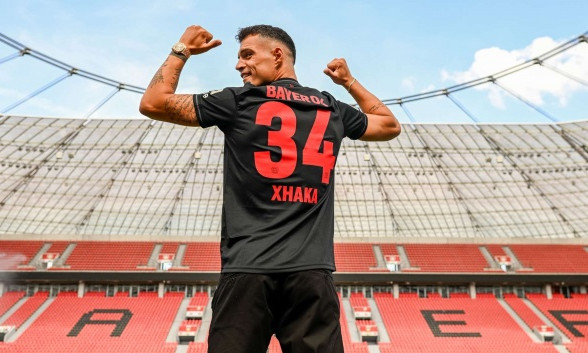 Granit Xhaka chia tay Arsenal
