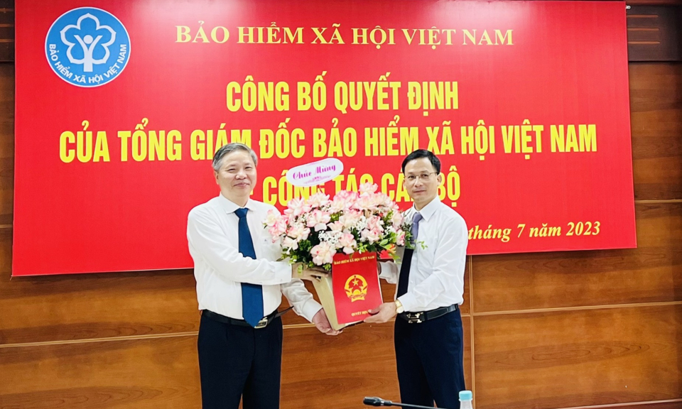 Trao quyết định bổ nhiệm Phó Giám đốc BHXH tỉnh