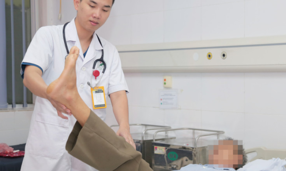 Lời khuyên của bác sĩ để phòng, điều trị đột quỵ não ngày nắng nóng