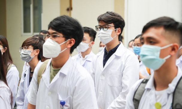 Sinh viên y học dự phòng có được giảm học phí?