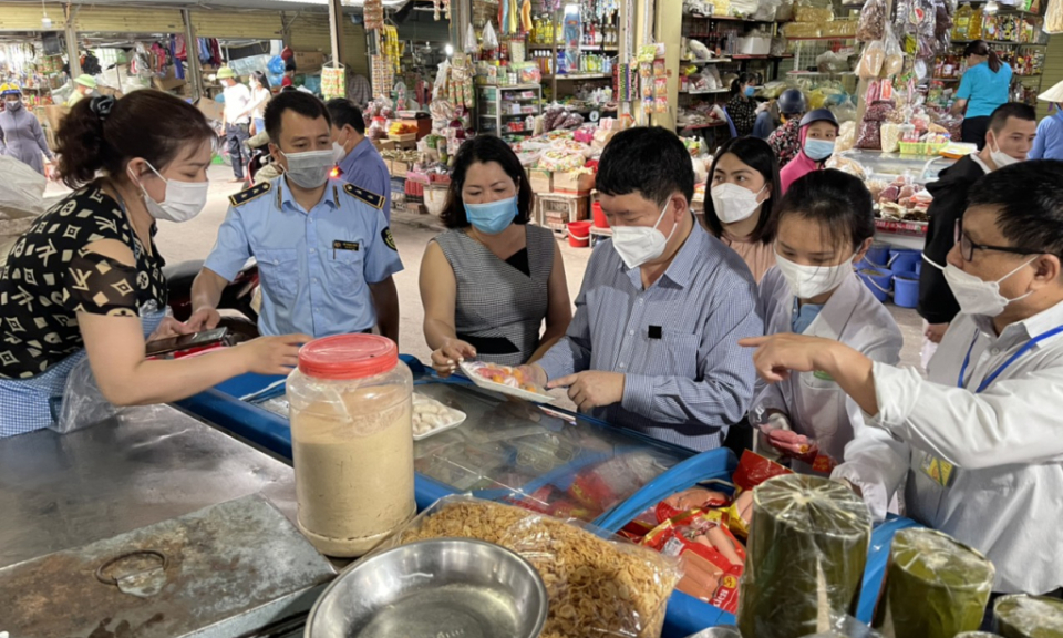 Tăng cường thanh tra, xử lý cơ sở vi phạm ATTP