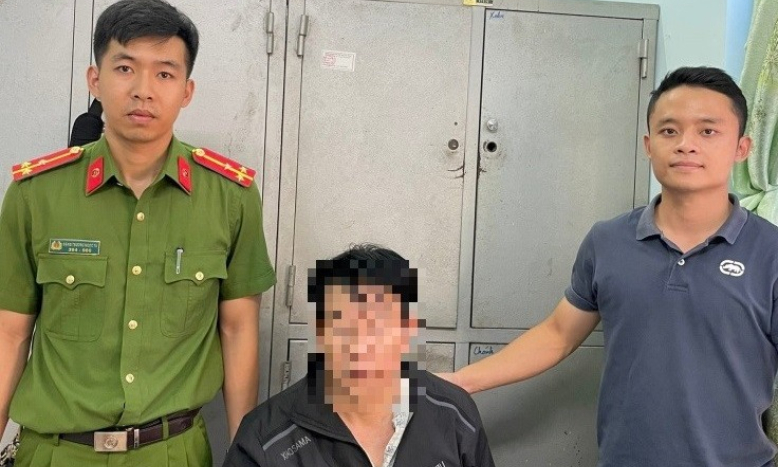 Phát hiện Đại tá Công an "dỏm" mua trang phục trên mạng xã hội để lừa đảo