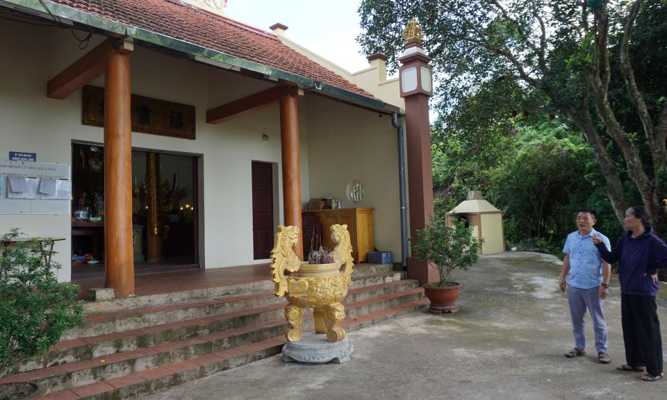 Đền thờ Đức ông Hoàng Cần