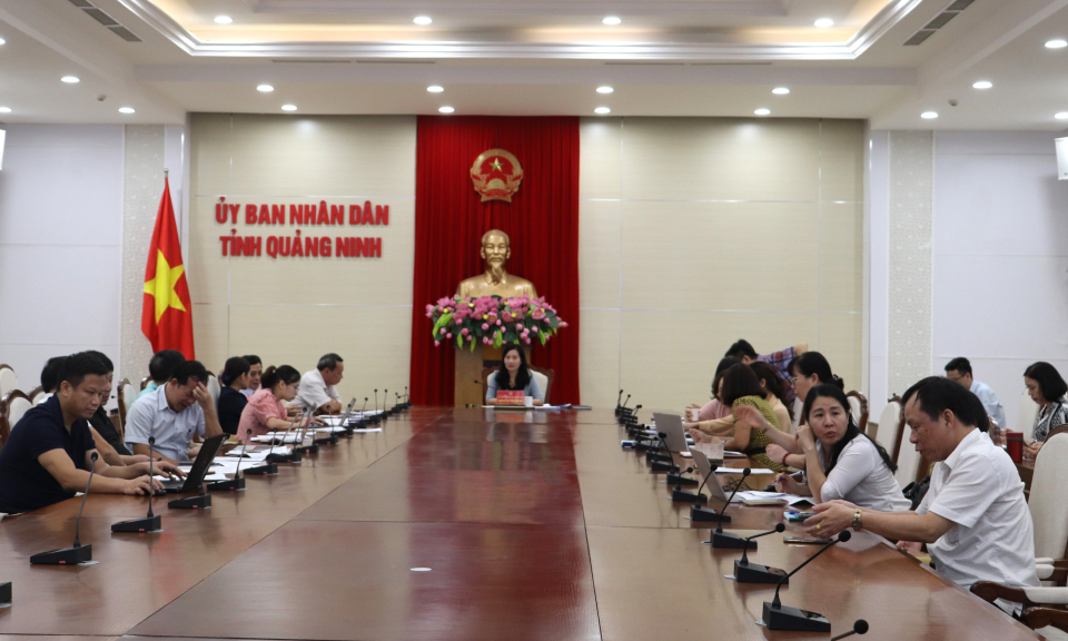 Xây dựng lộ trình điều chỉnh tăng giá dịch vụ khám chữa bệnh