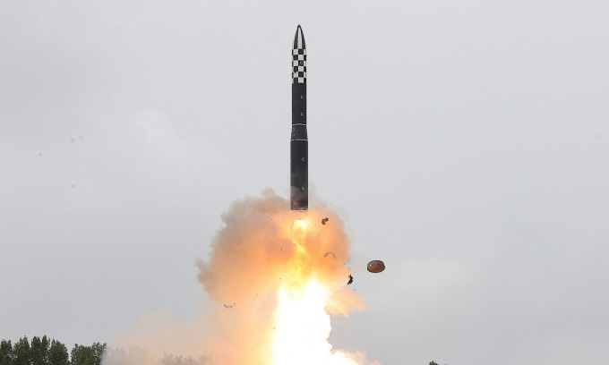 Triều Tiên tuyên bố phóng ICBM mới để cảnh cáo Mỹ
