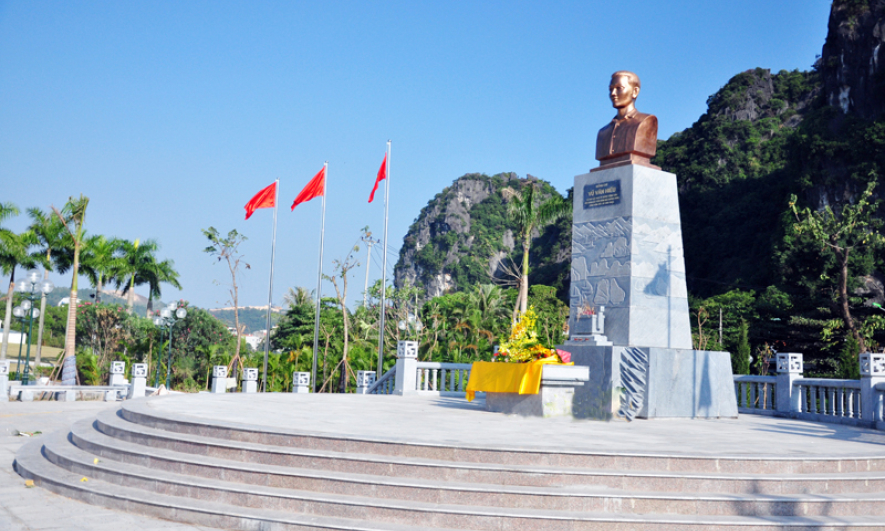Sự ra đời của các tổ chức Cộng sản đầu tiên ở khu mỏ