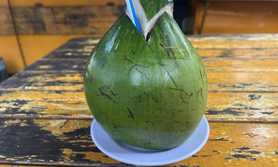 6 loại nước uống tốt cho xương khớp