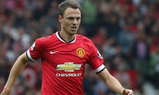 Man Utd gây sốc, ký hợp đồng với Jonny Evans