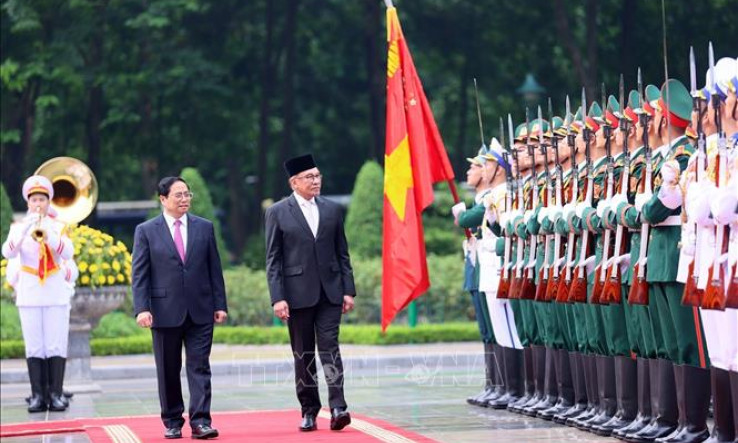 Thủ tướng Phạm Minh Chính chủ trì lễ đón Thủ tướng Malaysia