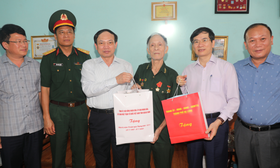 Lãnh đạo tỉnh tặng quà thăm hỏi, tri ân gia đình có công với cách mạng nhân ngày 27/7