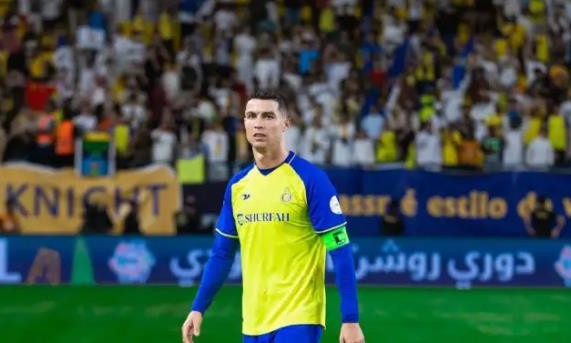 Benfica hủy diệt đội bóng của Ronaldo