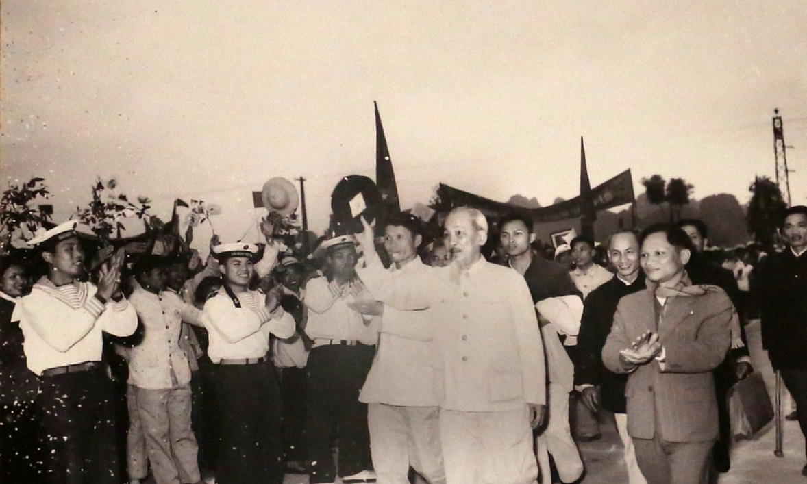 Tết Ất Tỵ năm 1965, Bác Hồ về ăn Tết với quân và dân Quảng Ninh