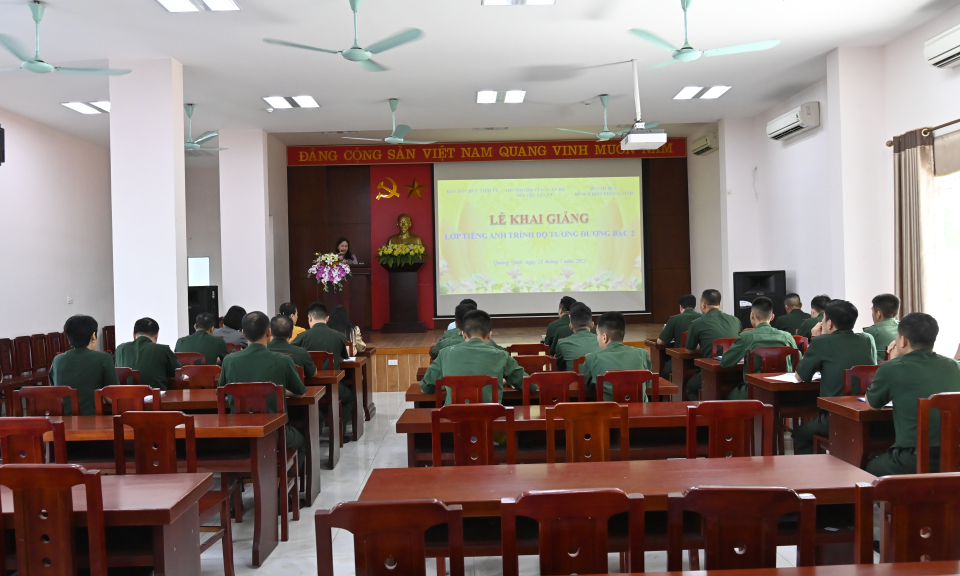  BĐBP tỉnh: Bồi dưỡng Tiếng Anh bậc 2 cho 30 cán bộ, chiến sĩ