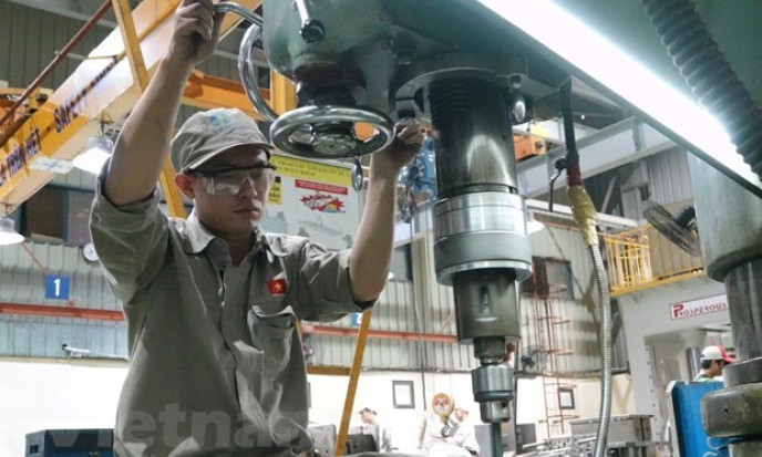 Công nghiệp giảm sâu: Nhận diện những thách thức, thúc đẩy tăng trưởng