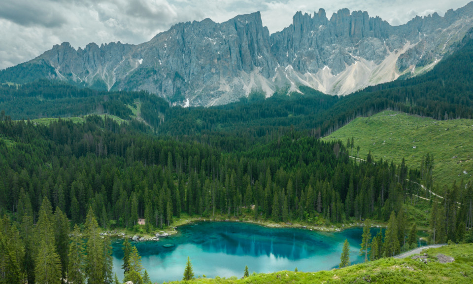 Khám phá hồ 'đẹp như một nàng tiên' bên dãy Alps
