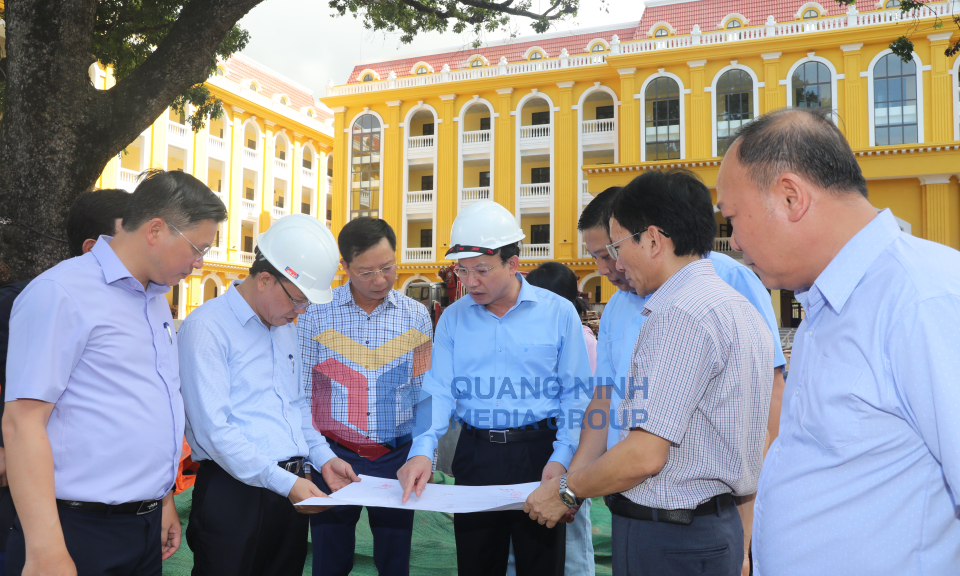 Bí thư Tỉnh ủy Nguyễn Xuân Ký đi kiểm tra tiến độ triển khai Dự án mở rộng, xây mới Trường THPT Cẩm Phả, tháng 7-2023