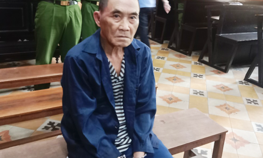 Cụ ông trả thù tình trẻ