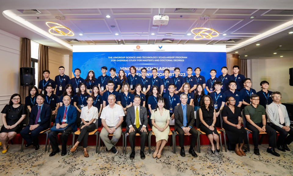 Vingroup trao 120 tỷ đồng học bổng Khoa học Công nghệ năm 2023