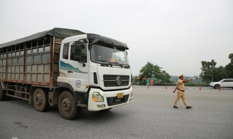 Tổng kiểm soát ôtô kinh doanh vận tải toàn quốc