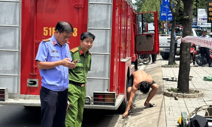 5 người ngạt khí khi nạo vét cống ở Sài Gòn
