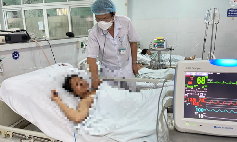 Thêm 2 vụ ngộ độc liên quan đến món cá ủ chua