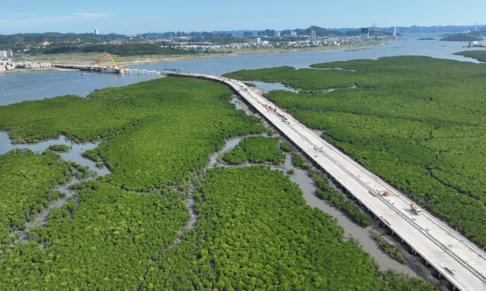 Cua Luc No.3 Bridge project almost accomplished