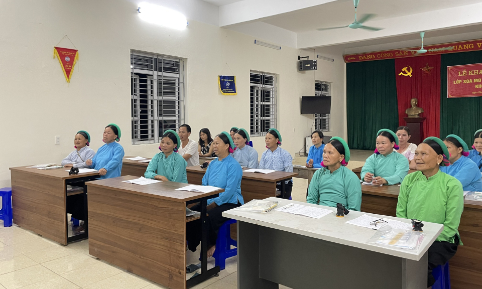 Để mọi người dân được hưởng thành quả phát triển