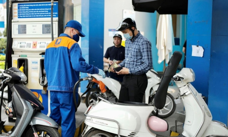 Giá xăng có thể tăng đến 1.300 đồng/lít trong kỳ điều chỉnh tới