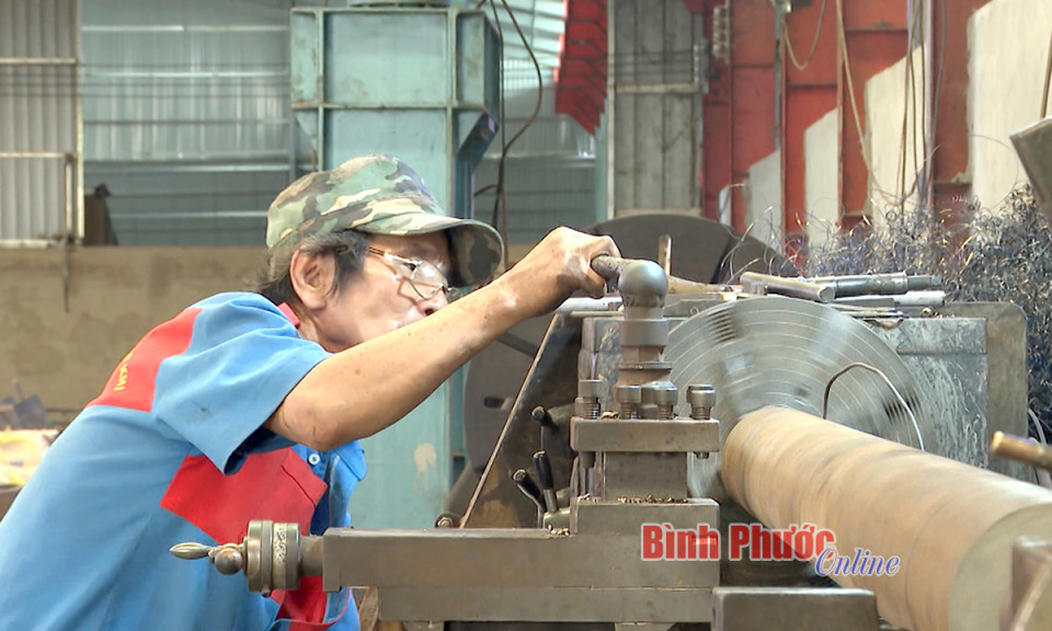 Bài cuối: Phát triển công nghiệp cơ khí 