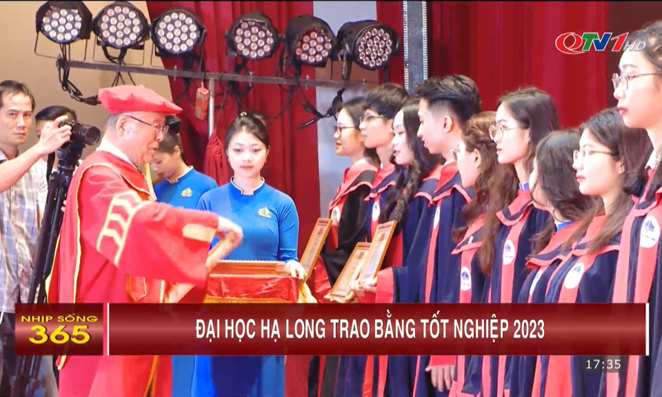 Trường Đại học Hạ Long trao bằng tốt nghiệp năm 2023