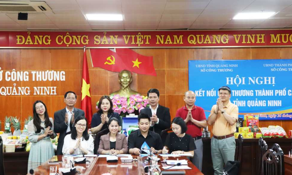 Đẩy mạnh kết nối để tiêu thụ nông sản