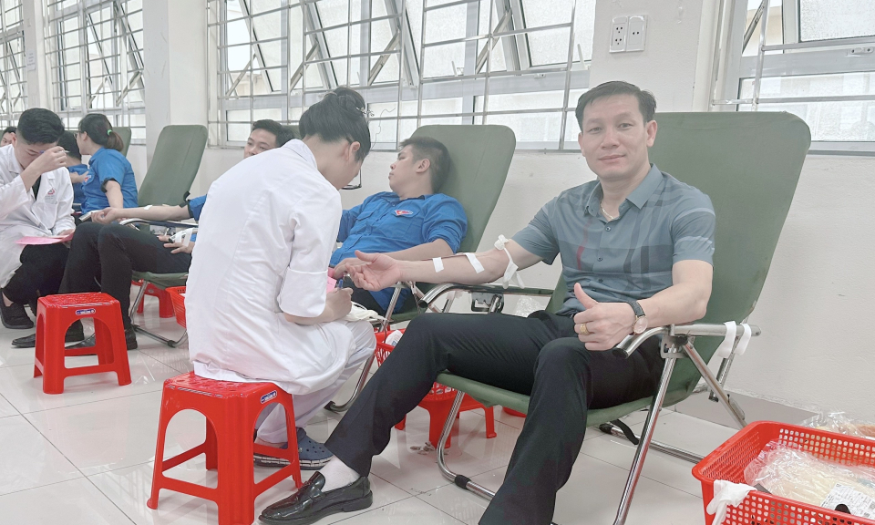Cán bộ Truyền thông và Văn hóa 32 lần hiến máu tình nguyện