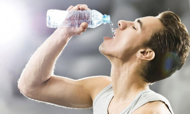 Cách uống nước khi tập thể dục có thể gây hại nhiều người không biết