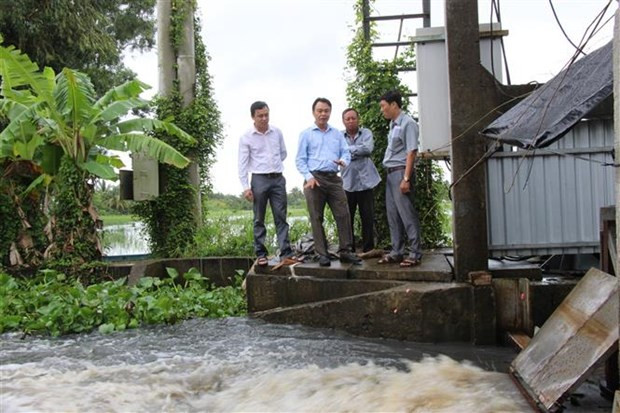 Mua lu gay thiet hai nha cua va cay trong, vat nuoi o nhieu dia phuong hinh anh 2