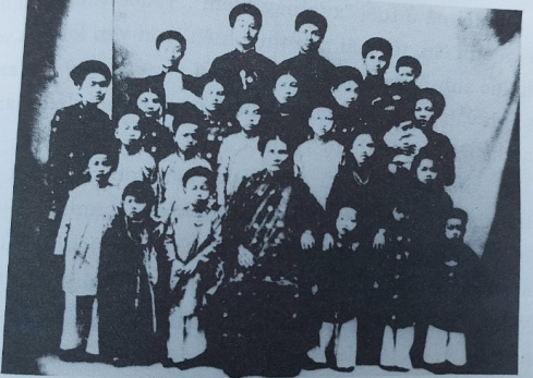 Gia tộc họ Đào ở Móng Cái năm 1929.