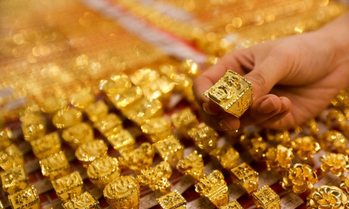 Gold jumps to near 7-month high