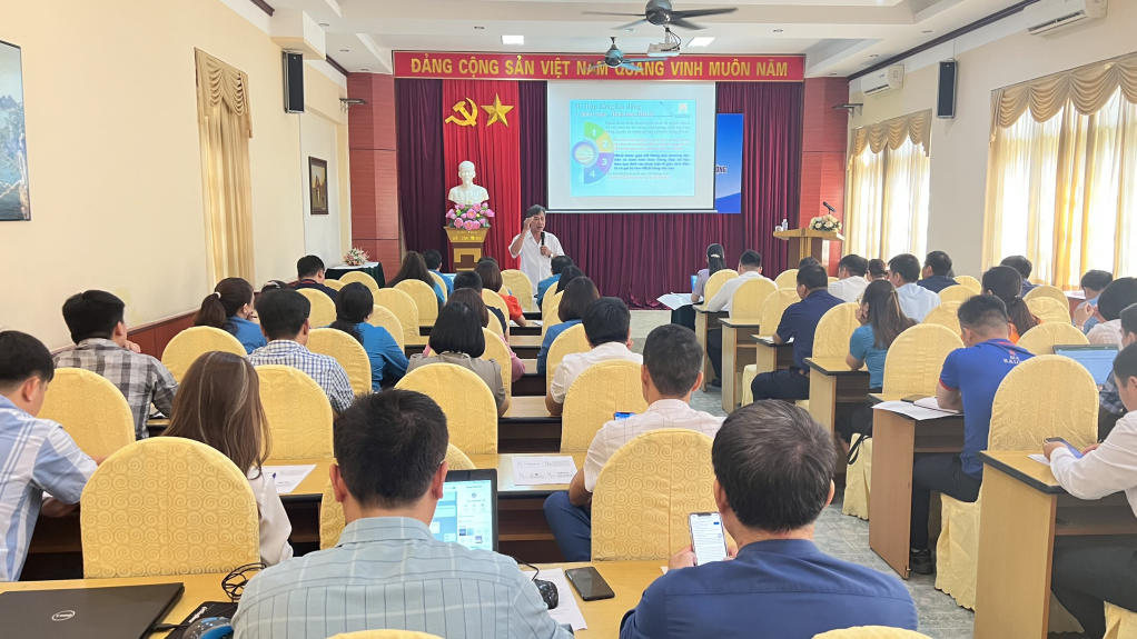 LĐLĐ tỉnh tổ chức tuyên truyền, phổ biến pháp luật lao động, ngày 22/8/2023.