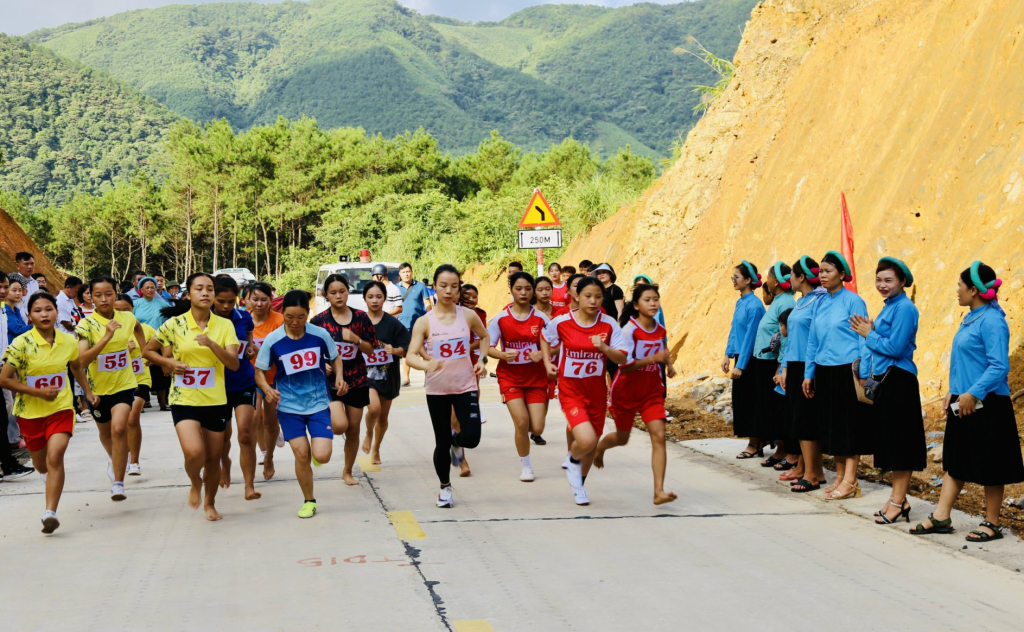 Nội dung thi chạy việt dã.