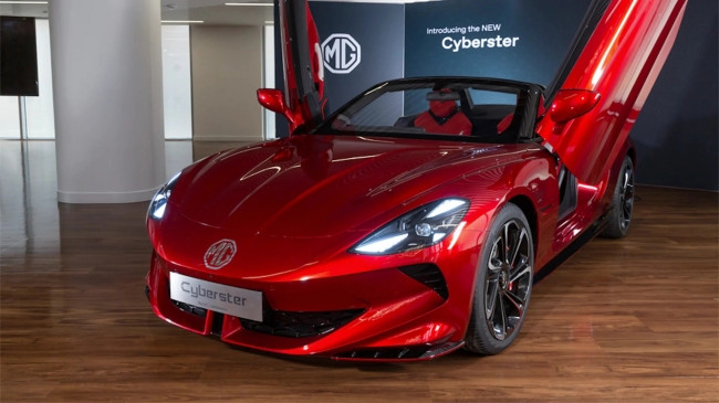 MG Cyberster: Xe roadster điện gốc Anh Quốc bứt tốc chỉ trong 3 giây