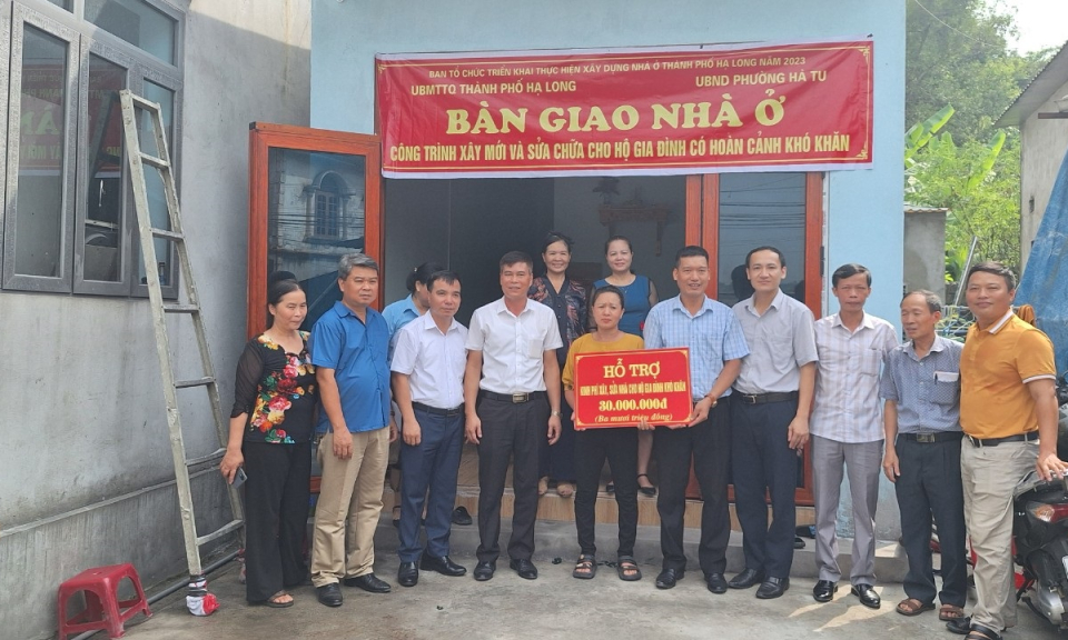 TP Hạ Long bàn giao 54/77 nhà xây mới, sửa chữa cho các hộ có hoàn cảnh khó khăn