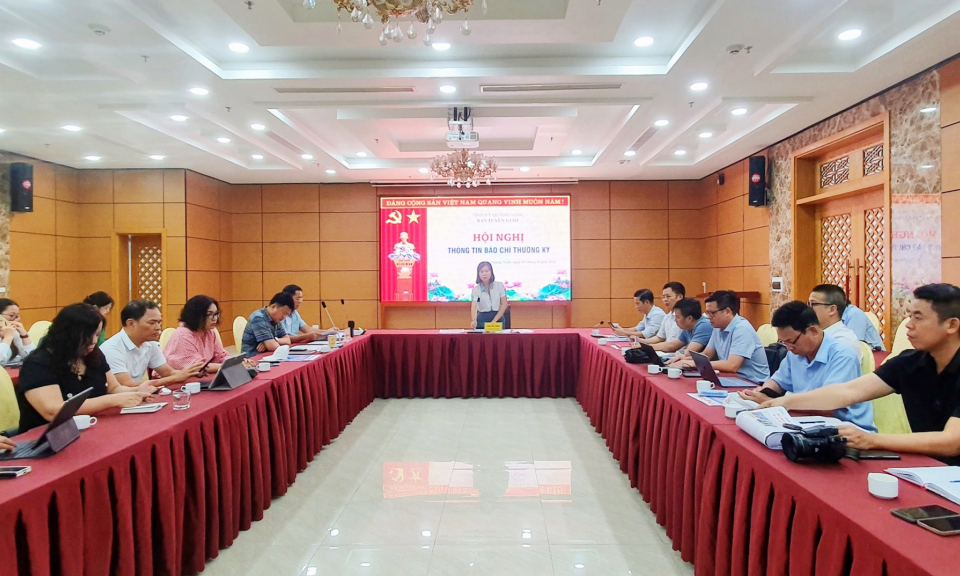 Hội nghị thông tin báo chí thường kỳ