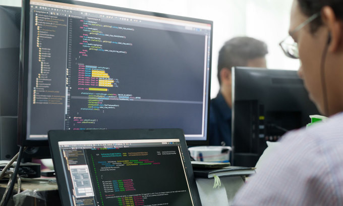 IT talents sought after amid frozen labor market