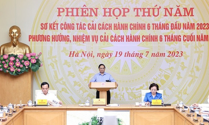Gần 800 thủ tục hành chính, giấy tờ chưa được cắt giảm