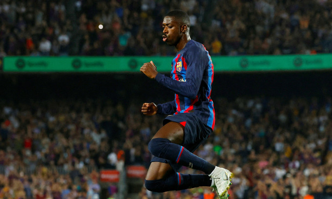 Barca bán Dembele cho PSG