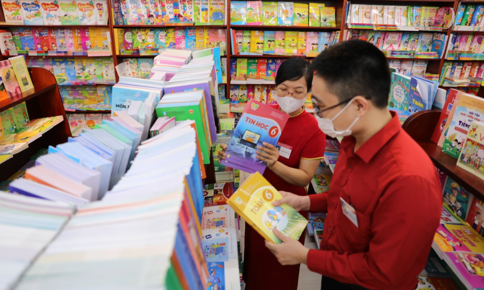 Sách giáo khoa của Nhà xuất bản Giáo dục đã có ở cửa hàng sách toàn quốc 