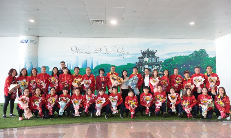 [In Pictures] Vietnamese women’s team warmly welcomed home after World Cup