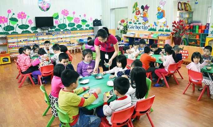 Trẻ mẫu giáo trong tuổi phổ cập giáo dục mầm non được hỗ trợ tiền ăn trưa 360.000 đồng/tháng
